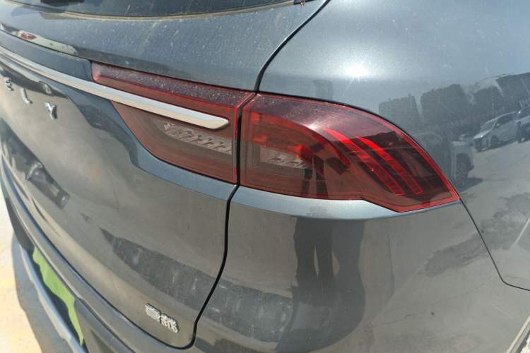 Used Geely Auto Haoyue 2022 1.8TD DCT Luxury 7-Seater Right Rear Taillight