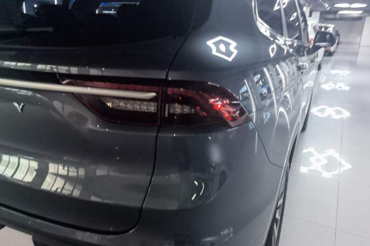 Used Geely Auto Haoyue 2022 1.8TD Automatic Prestige 7-Seater Right Rear Taillight