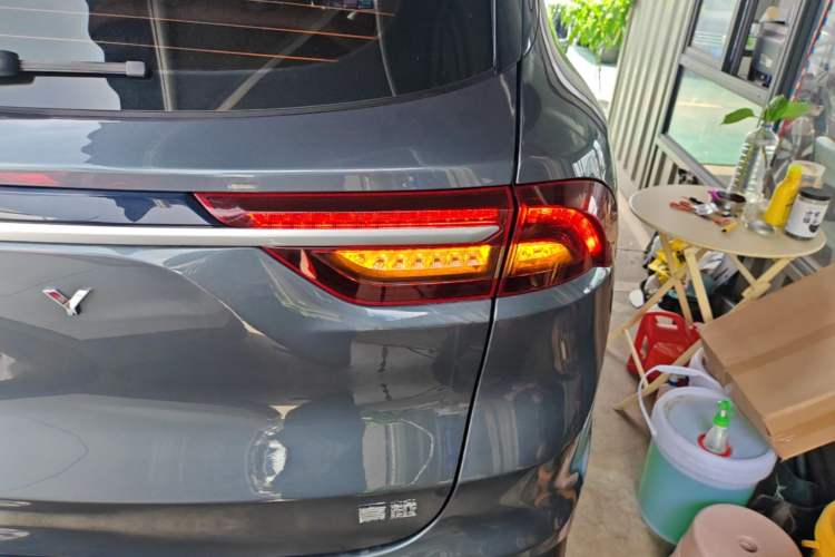 Used Geely Auto Haoyue 2022 1.8TD DCT Luxury 7-Seater Right Rear Taillight