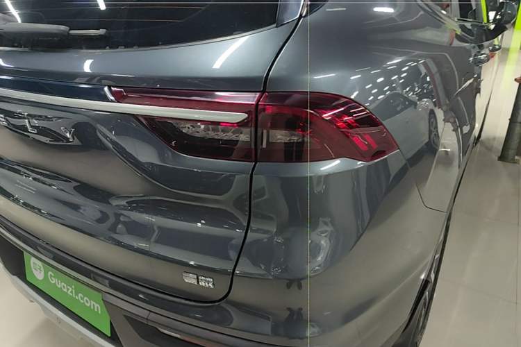 Used Geely Auto Haoyue 2022 1.8TD DCT Luxury 7-Seater Right Rear Taillight