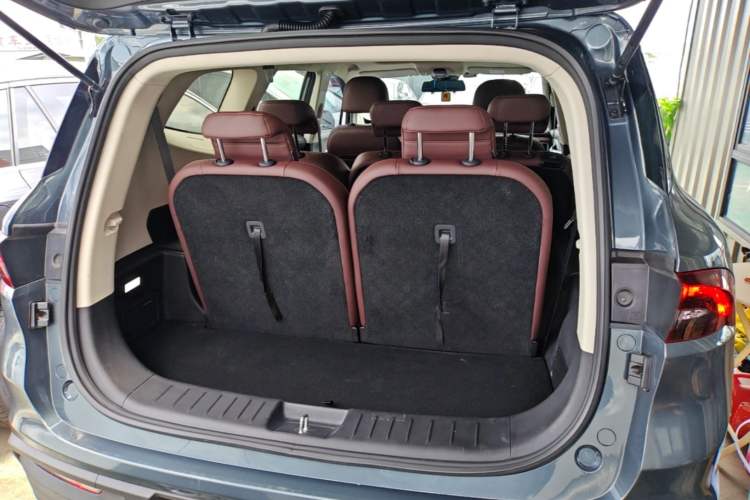 Used Geely Auto Haoyue 2022 1.8TD DCT Luxury 7-Seater Trunk