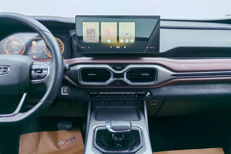 Used Geely Auto Haoyue 2022 1.8TD DCT Flagship 7-Seater Audio And AC Panel