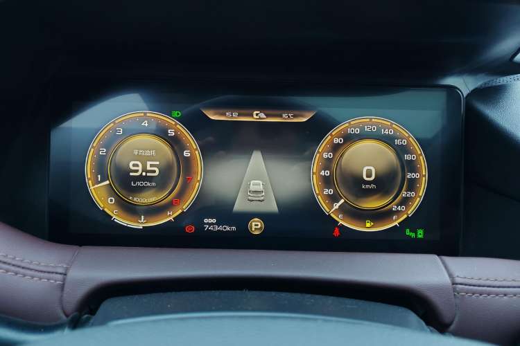 Used Geely Auto Haoyue 2022 1.8TD DCT Flagship 7-Seater Instrument Cluster