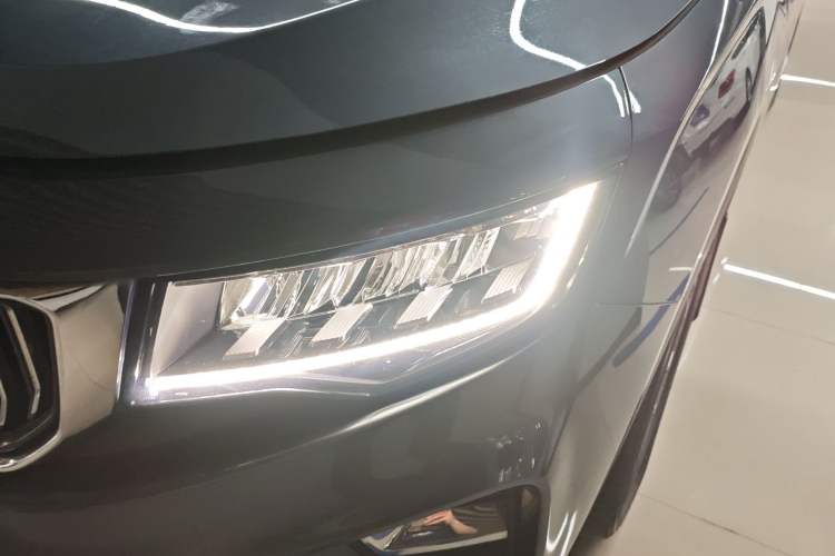 Used Geely Auto Haoyue 2022 1.8TD DCT Luxury 7-Seater Left Front Headlight