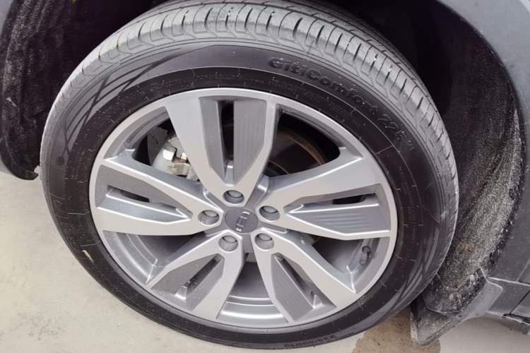 Used Geely Auto Haoyue 2022 1.8TD DCT Luxury 7-Seater Left Front Wheel Hub