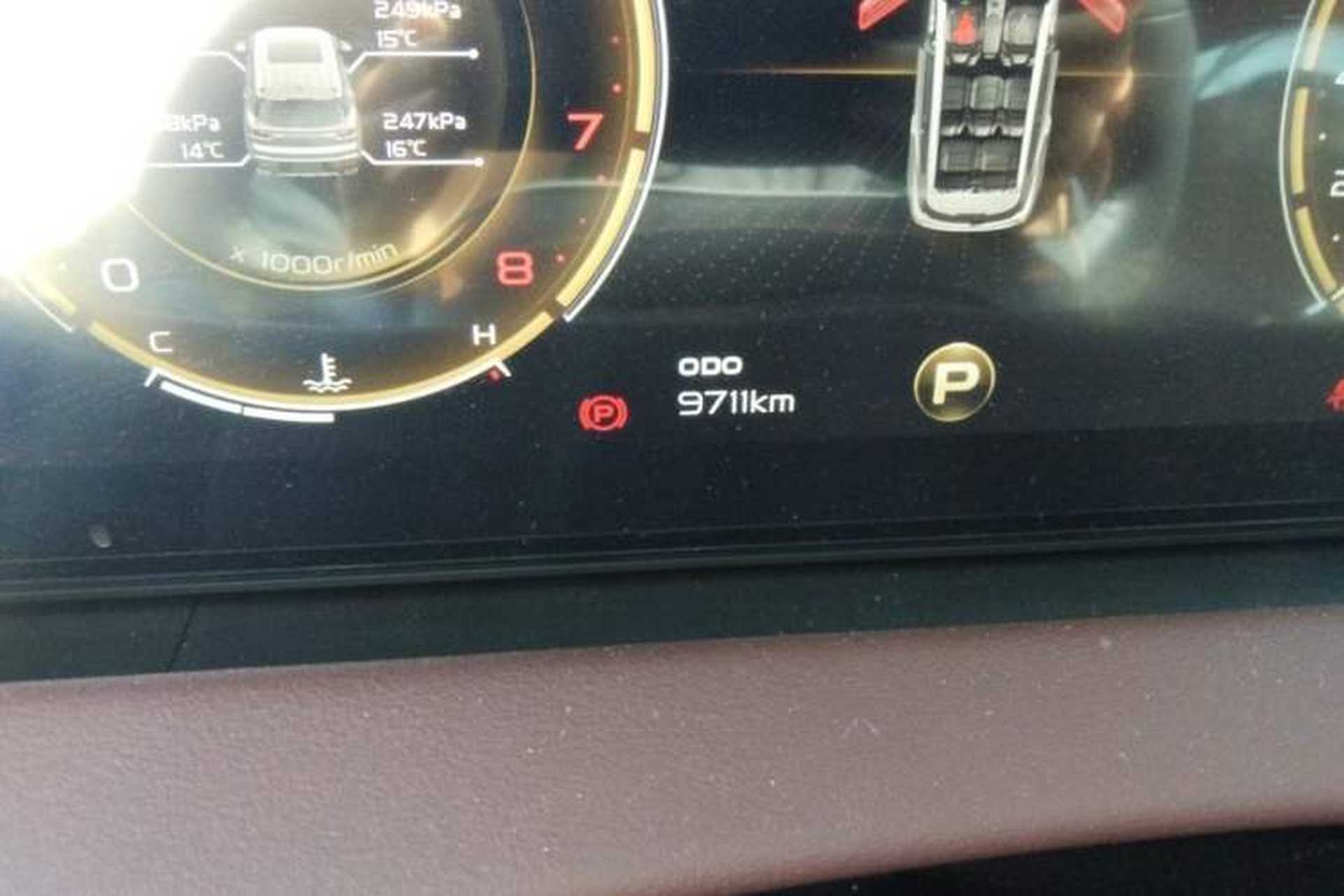 Used Geely Auto Haoyue 2022 1.8TD DCT Flagship 7-Seater Odometer Close Up