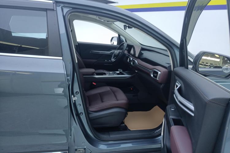 Used Geely Auto Haoyue 2022 1.8TD DCT Luxury 7-Seater Right Front Seat