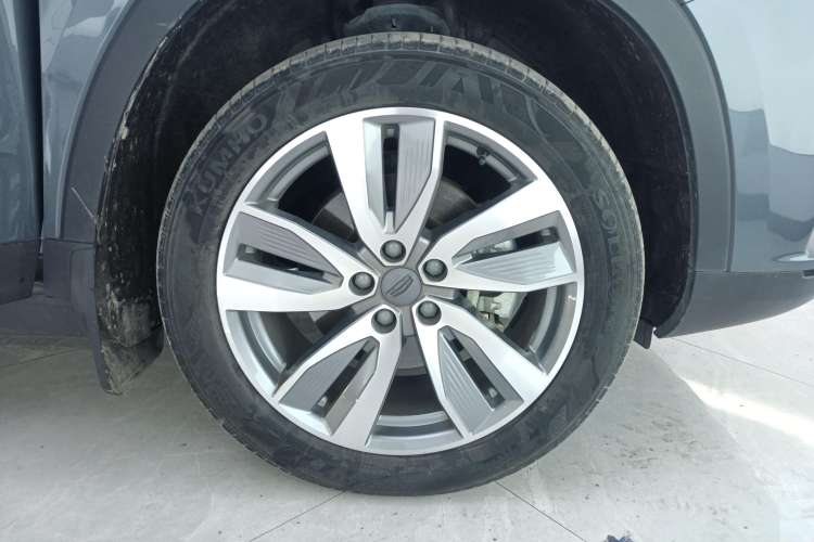 Used Geely Auto Haoyue 2022 1.8TD DCT Luxury 7-Seater Right Rear Wheel Hub