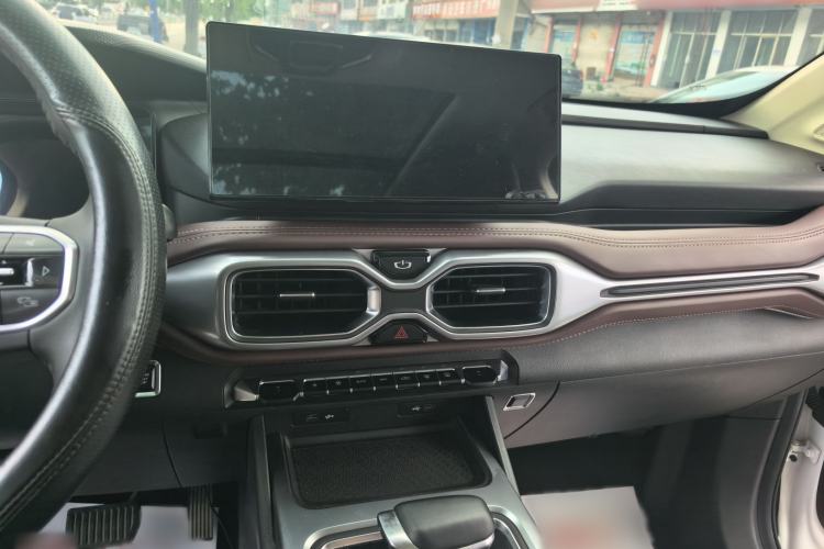 Used Geely Auto Haoyue 2022 1.8TD DCT Luxury 7-Seater Audio And AC Panel