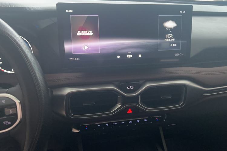 Used Geely Auto Haoyue 2022 1.8TD DCT Luxury 7-Seater Audio And AC Panel
