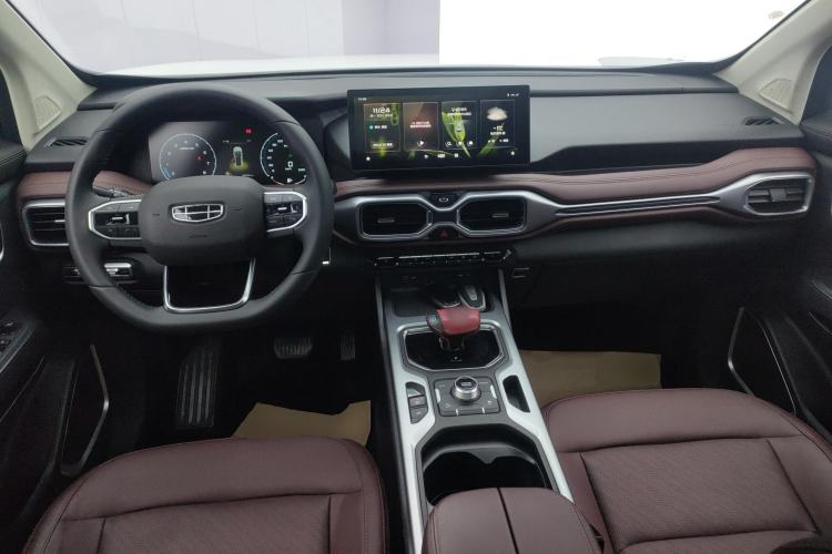 Used Geely Auto Haoyue 2022 1.8TD DCT Luxury 7-Seater Center Console