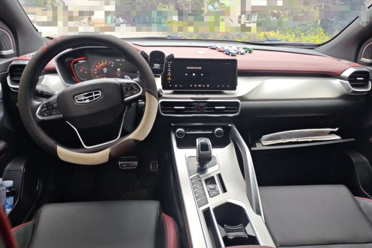 Used Geely Auto Haoyue 2022 1.8TD DCT Flagship 7-Seater Center Console