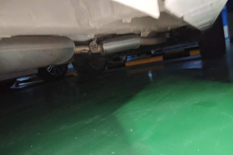 Used Geely Auto Haoyue 2022 1.8TD DCT Luxury 7-Seater Chassis Front Left