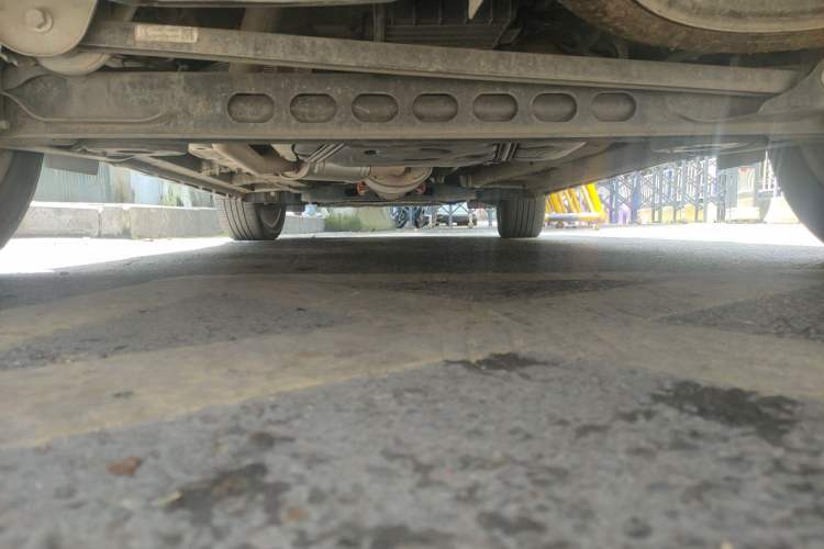 Used Geely Auto Haoyue 2022 1.8TD DCT Luxury 7-Seater Chassis Rear