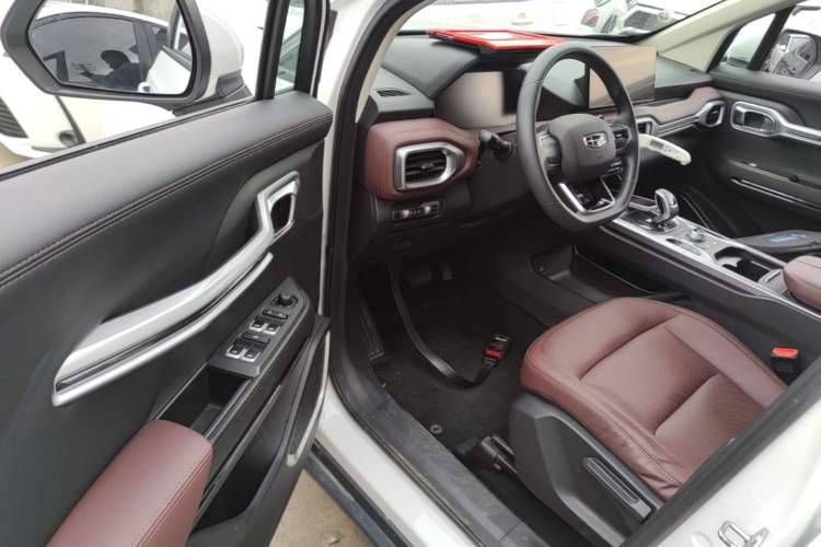 Used Geely Auto Haoyue 2022 1.8TD Automatic Comfort Model 5 Seats Driver Seat
