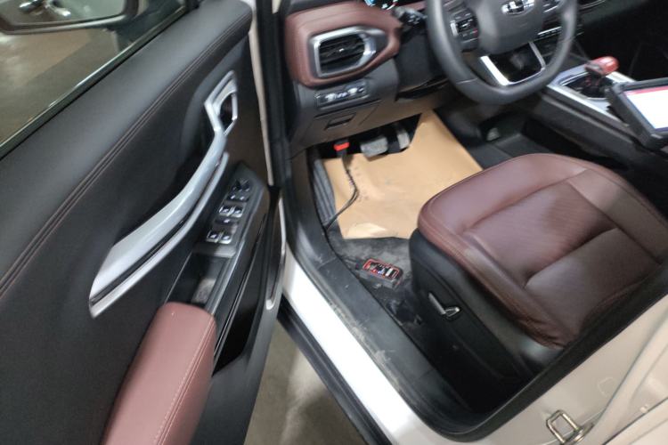 Used Geely Auto Haoyue 2022 1.8TD DCT Luxury 7-Seater Driver Seat