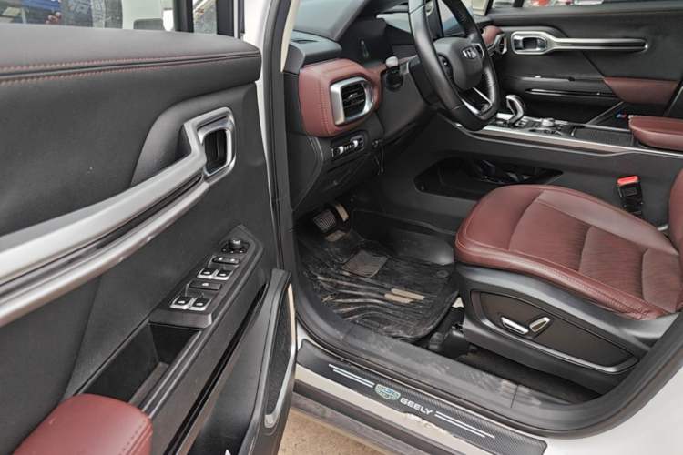 Used Geely Auto Haoyue 2022 1.8TD Automatic Prestige 7-Seater Driver Seat