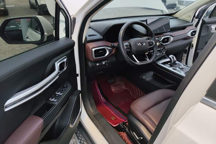 Used Geely Auto Haoyue 2022 1.8TD Automatic Prestige 7-Seater Driver Seat