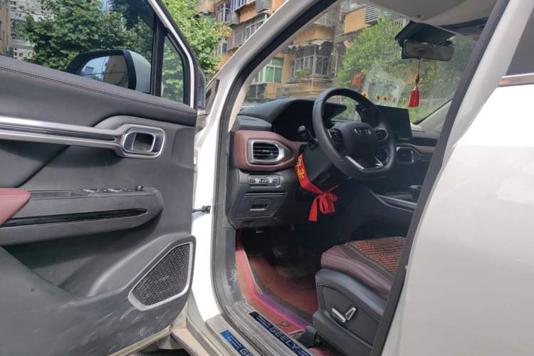 Used Geely Auto Haoyue 2022 1.8TD DCT Luxury 7-Seater Driver Seat