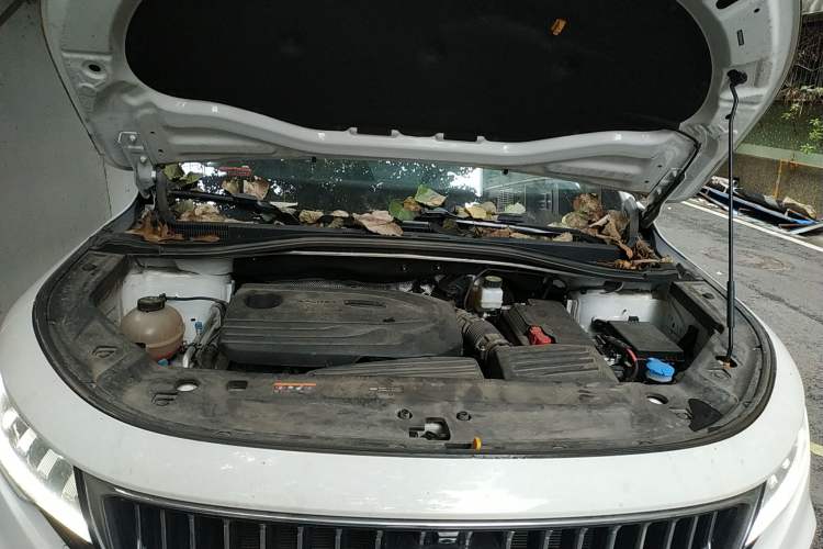 Used Geely Auto Haoyue 2022 1.8TD DCT Luxury 7-Seater Engine Bay