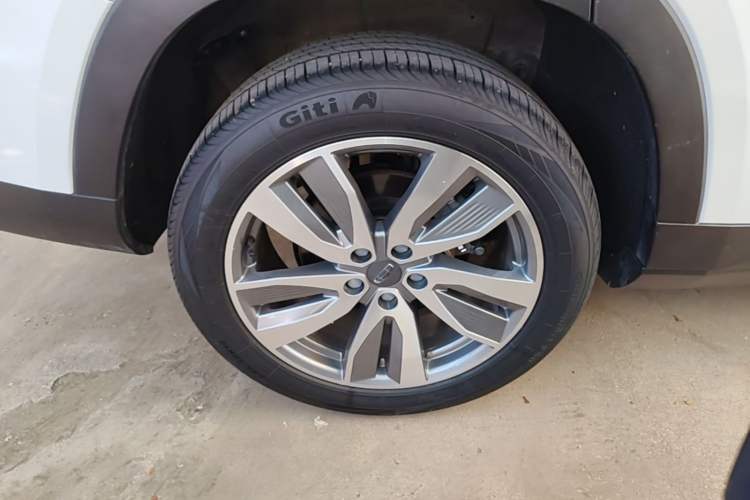 Used Geely Auto Haoyue 2022 1.8TD DCT Luxury 7-Seater Exterior 5