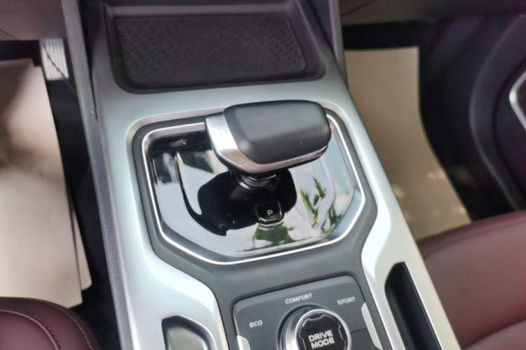 Used Geely Auto Haoyue 2022 1.8TD DCT Luxury 7-Seater Gear Lever