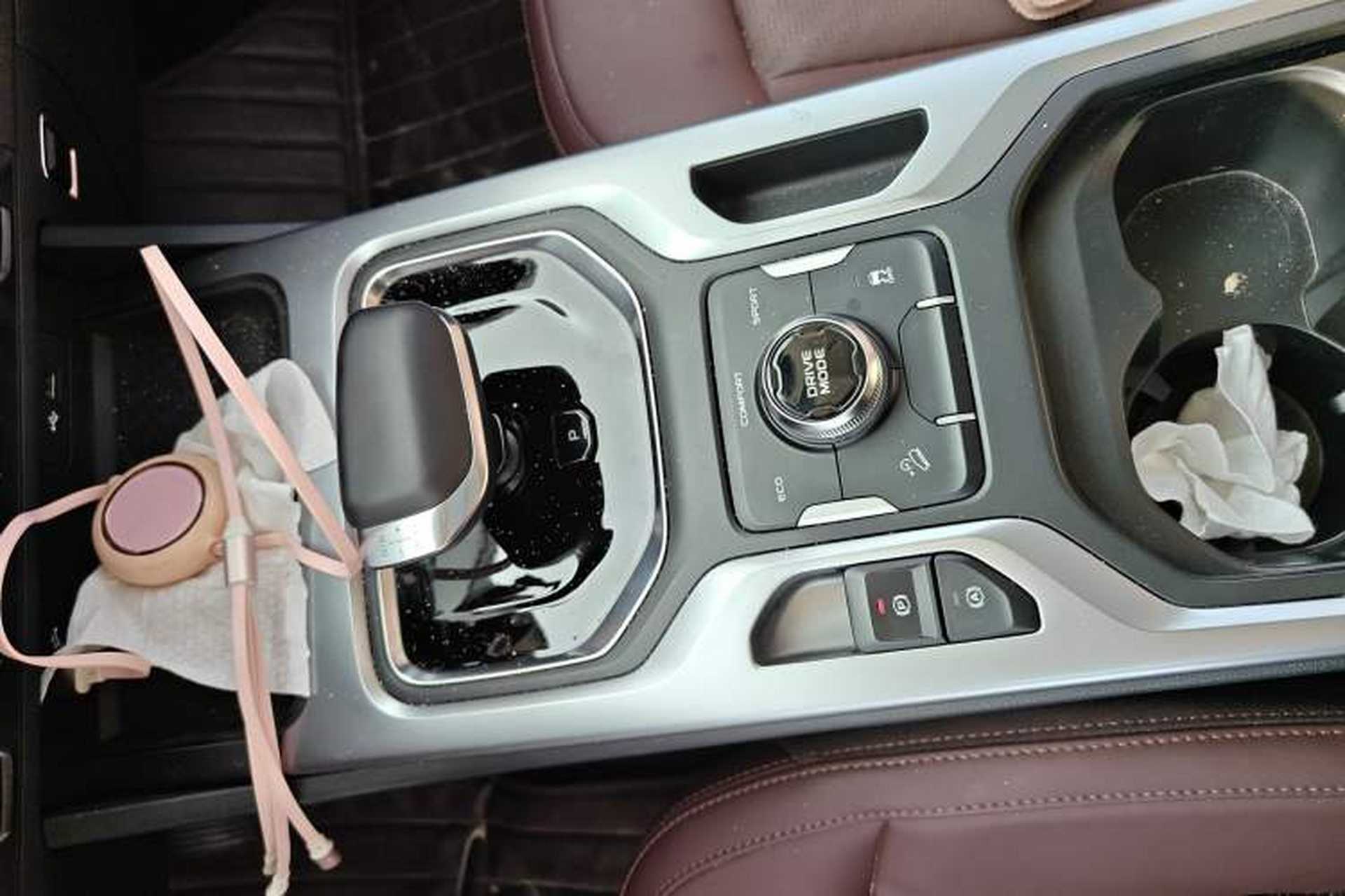 Used Geely Auto Haoyue 2022 1.8TD DCT Luxury 7-Seater Gear Lever