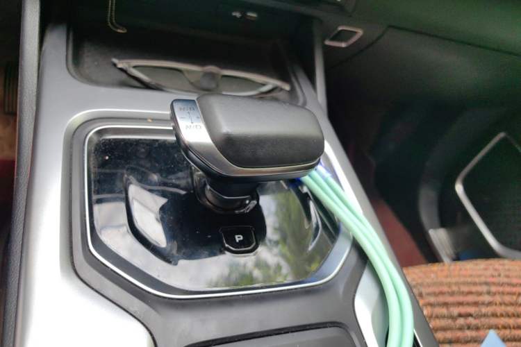 Used Geely Auto Haoyue 2022 1.8TD DCT Luxury 7-Seater Gear Lever