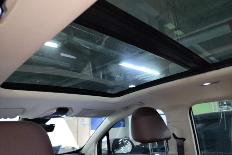 Used Geely Auto Haoyue 2022 1.8TD DCT Luxury 7-Seater Headliner