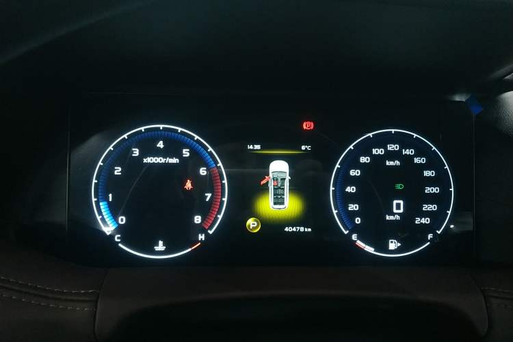 Used Geely Auto Haoyue 2022 1.8TD Automatic Comfort Model 7 Seats Instrument Cluster