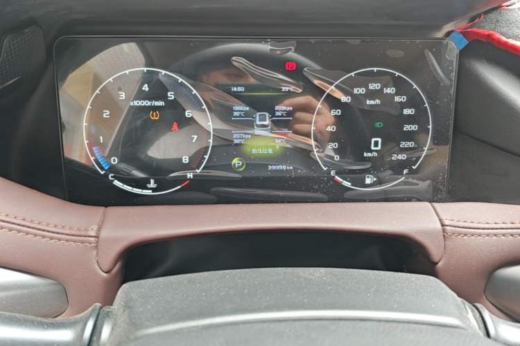 Used Geely Auto Haoyue 2022 1.8TD DCT Luxury 7-Seater Instrument Cluster