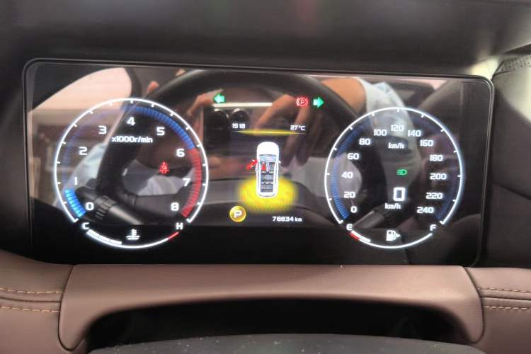 Used Geely Auto Haoyue 2022 1.8TD DCT Luxury 7-Seater Instrument Cluster