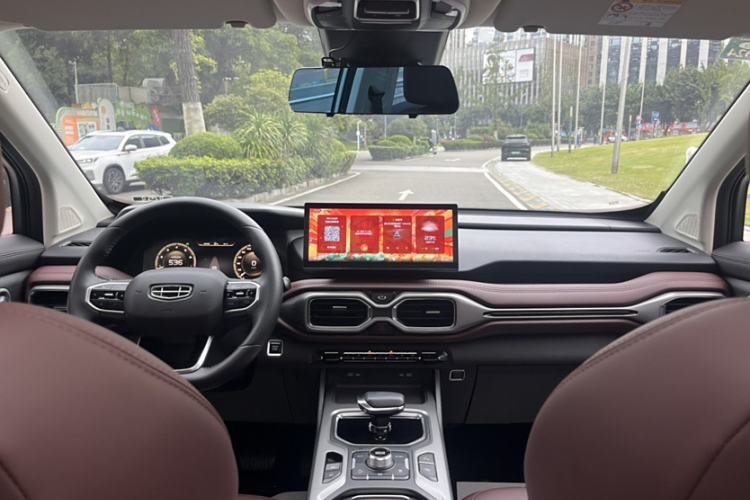 Used Geely Auto Haoyue 2022 1.8TD DCT Flagship 7-Seater Interior 1