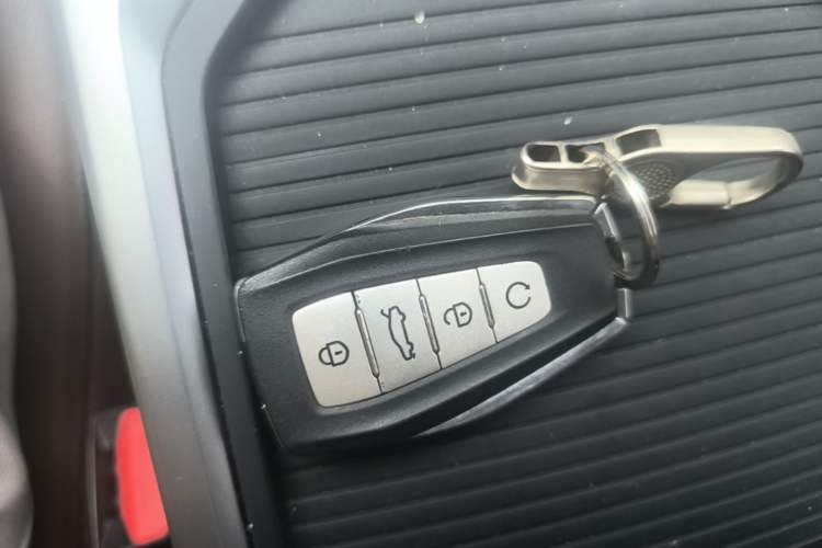 Used Geely Auto Haoyue 2022 1.8TD Automatic Comfort Model 7 Seats Interior 1