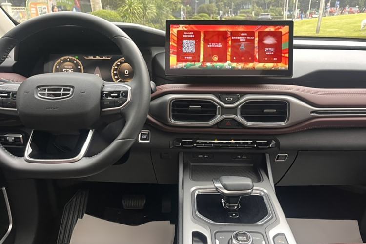 Used Geely Auto Haoyue 2022 1.8TD DCT Flagship 7-Seater Interior 2