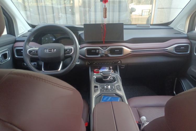 Used Geely Auto Haoyue 2022 1.8TD DCT Flagship 7-Seater Interior 2