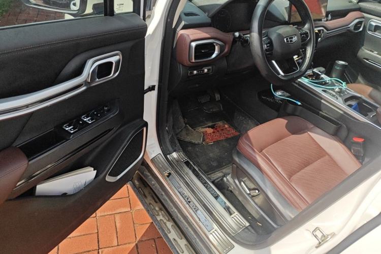 Used Geely Auto Haoyue 2022 1.8TD DCT Luxury 7-Seater Interior 3
