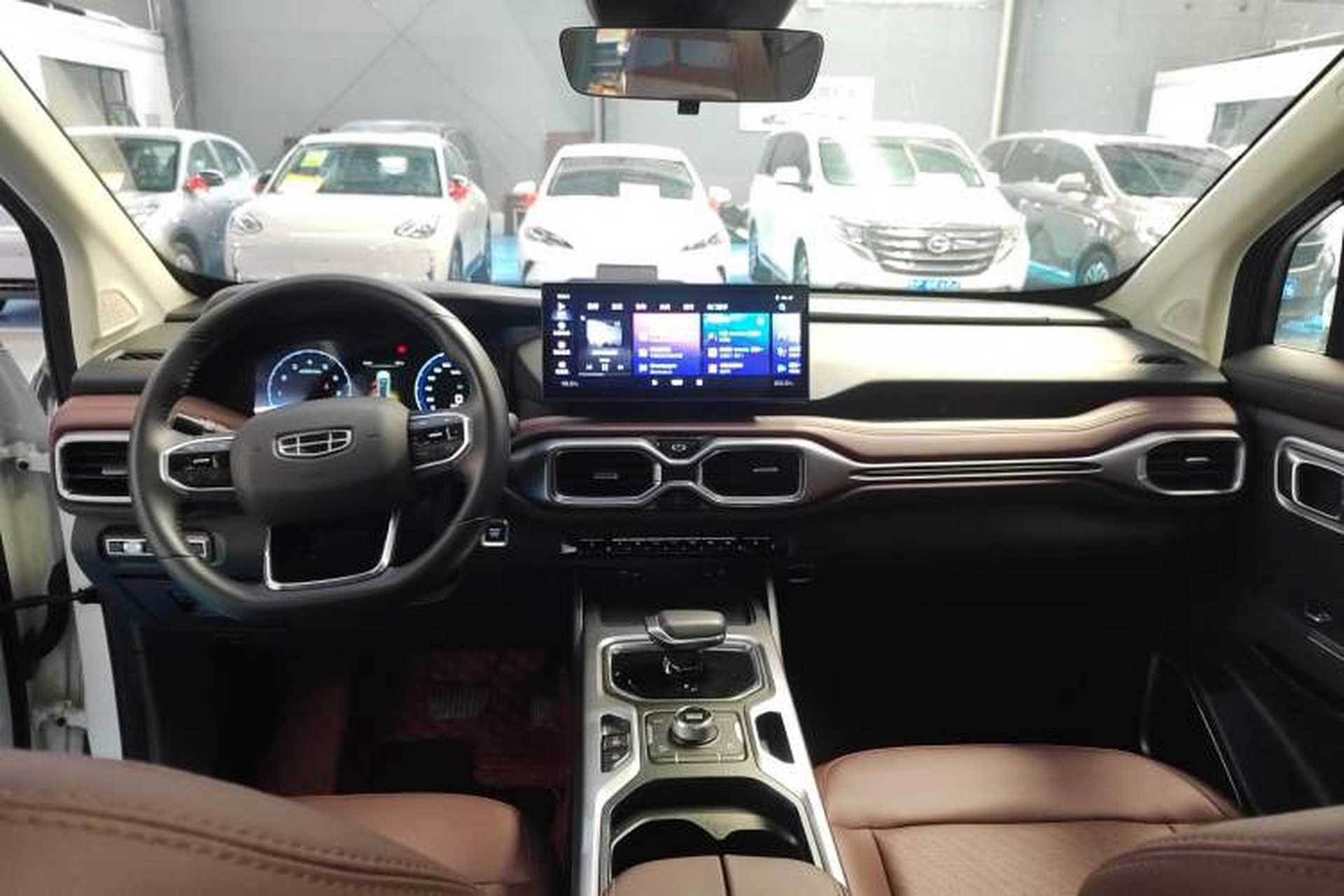 Used Geely Auto Haoyue 2022 1.8TD DCT Luxury 7-Seater Interior 3