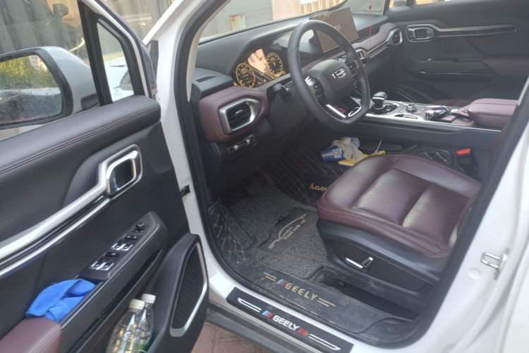 Used Geely Auto Haoyue 2022 1.8TD DCT Flagship 7-Seater Interior 3