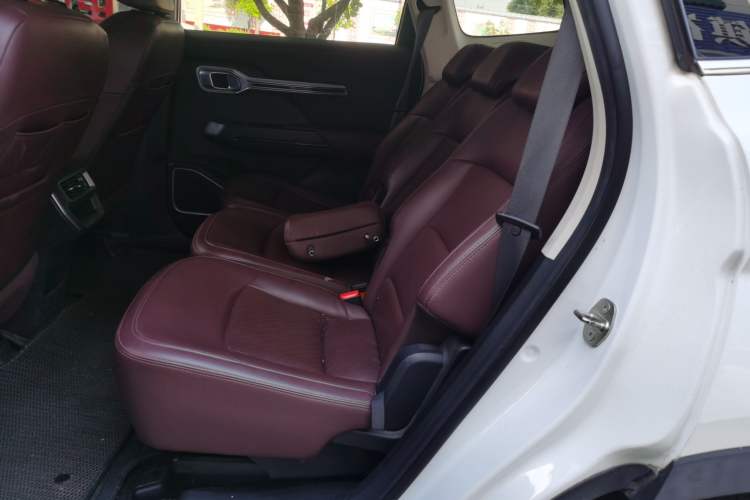 Used Geely Auto Haoyue 2022 1.8TD DCT Luxury 7-Seater Interior 4