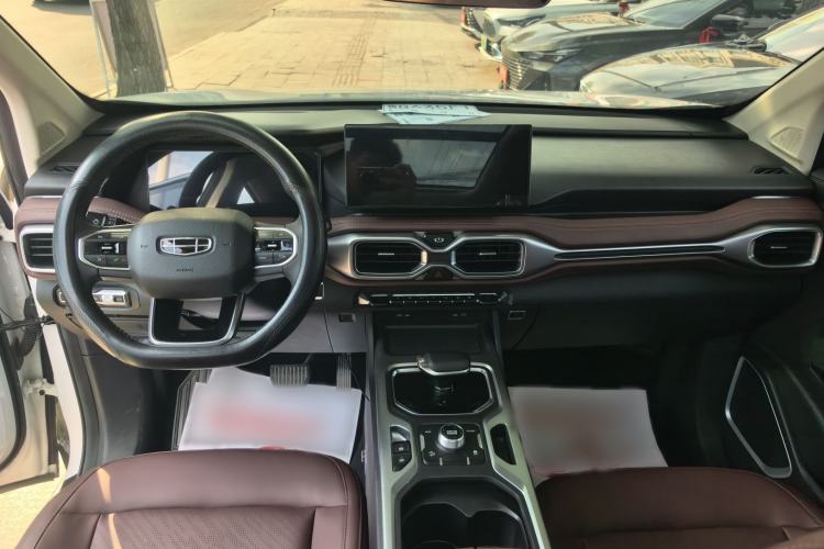 Used Geely Auto Haoyue 2022 1.8TD DCT Luxury 7-Seater Interior 4