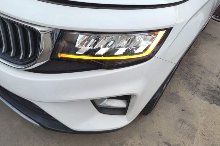 Used Geely Auto Haoyue 2022 1.8TD Automatic Comfort Model 5 Seats Left Front Headlight