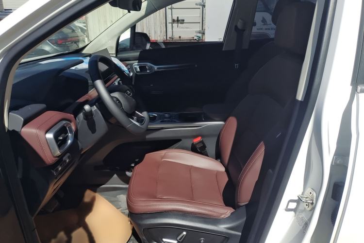 Used Geely Auto Haoyue 2022 1.8TD DCT Luxury 7-Seater Left Front Seat