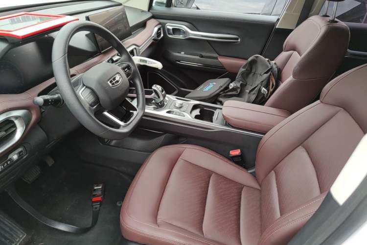 Used Geely Auto Haoyue 2022 1.8TD Automatic Comfort Model 5 Seats Left Front Seat