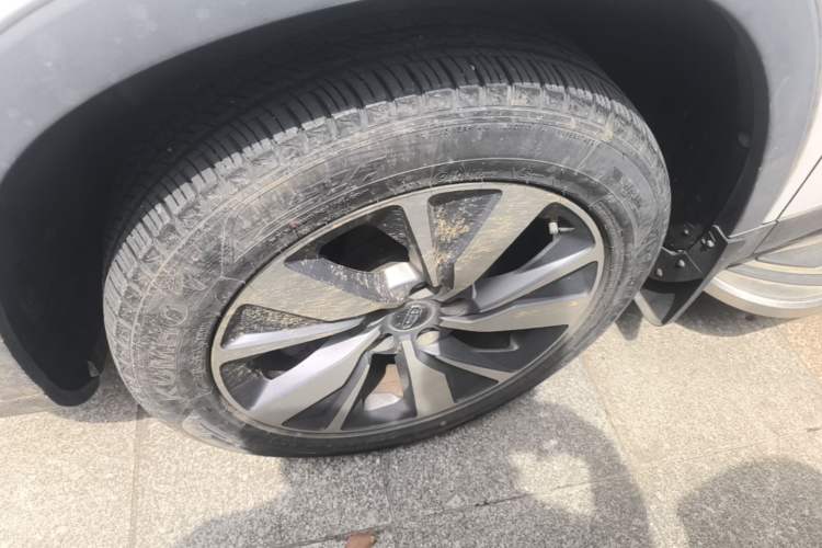 Used Geely Auto Haoyue 2022 1.8TD Automatic Comfort Model 7 Seats Left Front Wheel Hub