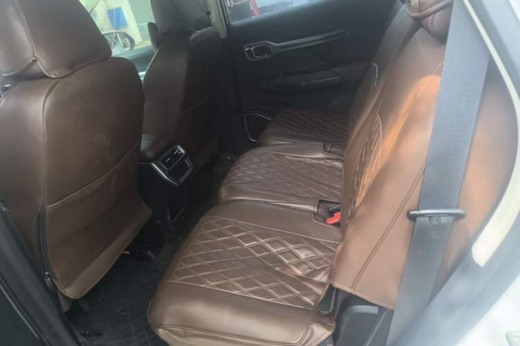 Used Geely Auto Haoyue 2022 1.8TD Automatic Comfort Model 7 Seats Left Rear Seat