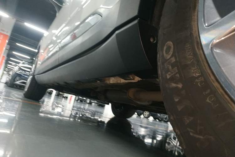 Used Geely Auto Haoyue 2022 1.8TD Automatic Comfort Model 7 Seats Left Side Sill