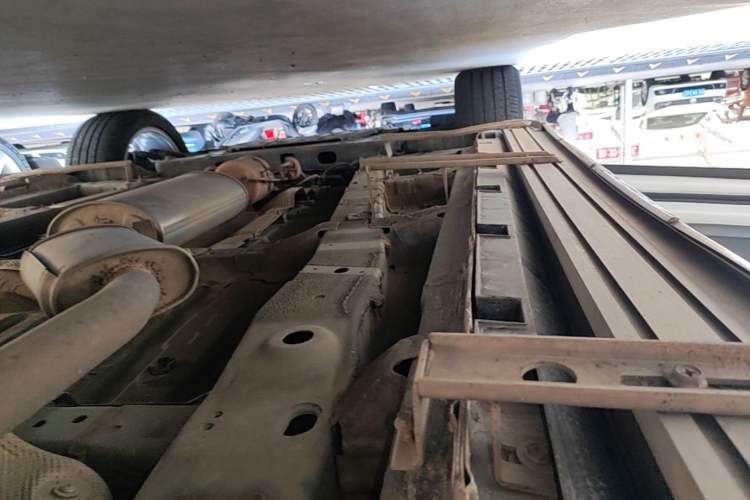 Used Geely Auto Haoyue 2022 1.8TD DCT Luxury 7-Seater Left Side Sill