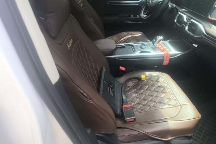 Used Geely Auto Haoyue 2022 1.8TD Automatic Comfort Model 7 Seats Right Front Seat
