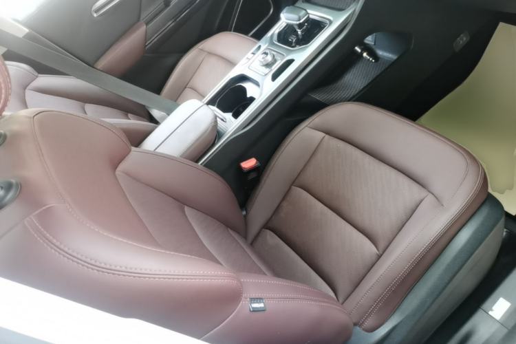Used Geely Auto Haoyue 2022 1.8TD DCT Luxury 7-Seater Right Front Seat